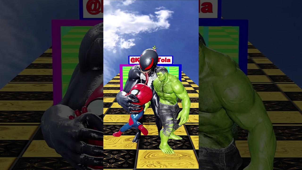 New Build a Queen Run Spider-man vs Hulk  Epic funny Challenge! 