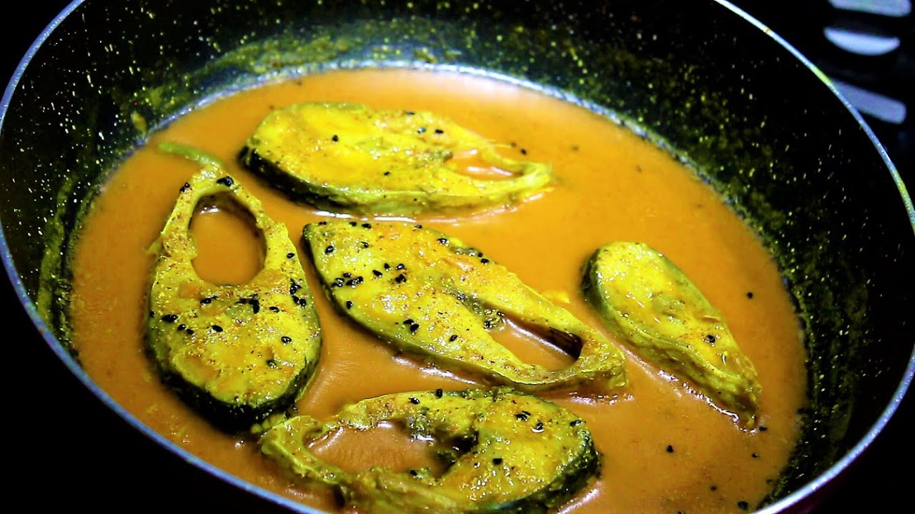 Hilsa Fish Recipe | Ilish Macher Jhol | Bengali Famous Hilsa Fish Curry | Scroll Recipe | scroll recipe