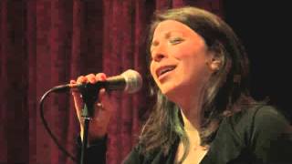               رنا نادر   يا ريتني طير لاطير حواليك سمعها