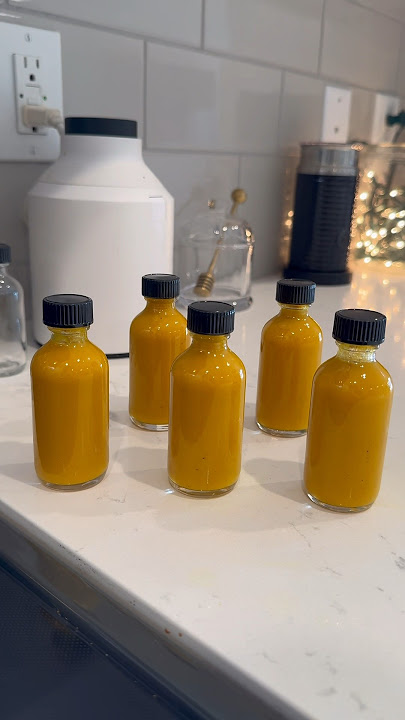 Let’s make some anti-inflammatory shots! Turmeric, orange, ginger, pepper   cayenne #wellness #juice