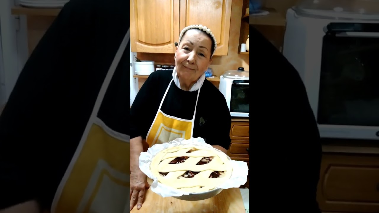 Crostata di ricotta cioccolata fondente e pere un tripudio di sapori che farà innamorare follemente