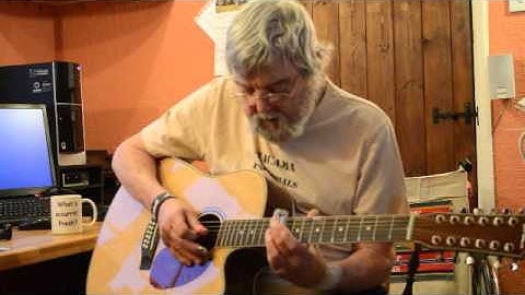 Jimbo explains why 9 strings