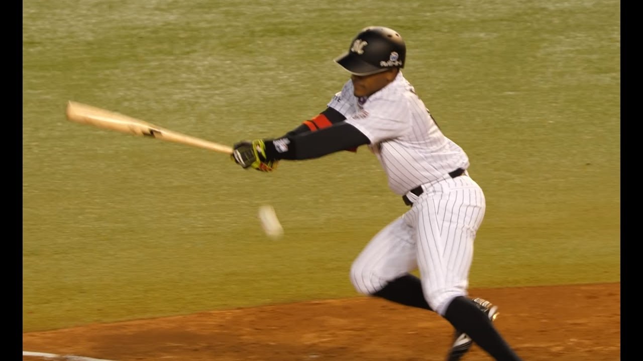 内野安打 ロエル サントス Roel Santos 走り打ち Awesome Japanese Baseball Cuba Player Youtube