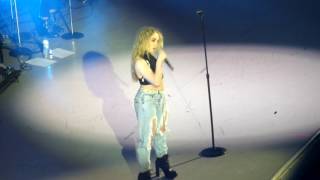 Sabrina Carpenter - Feels Like Loneliness (Live on Dangerous Woman Tour Rio de Janeiro - Brazil)