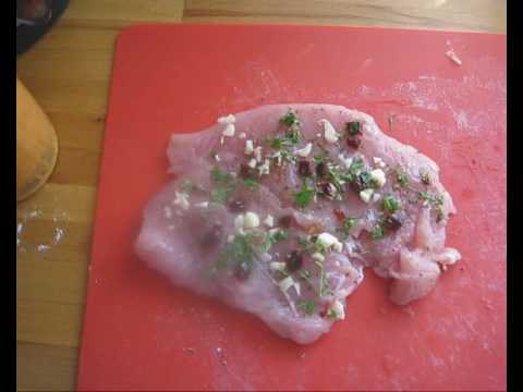 Video: Oliviersalat Med Grillet Kyllingefilet