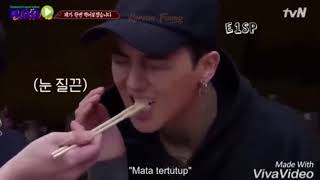 KPop Idols Eating Durian [Funny Moment]