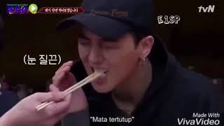 K-Pop Idols Eating Durian [Funny Moment]