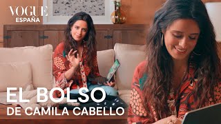 Camila Cabello explica en español lo que lleva en su bolso | VOGUE España