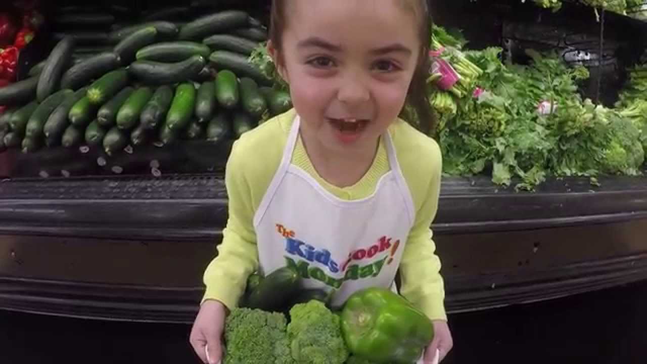 Kids Cook Monday Takes Over the Produce Section - YouTube