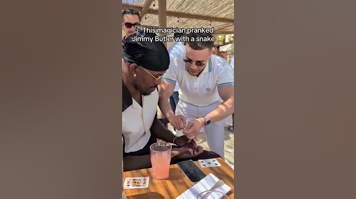 Jimmy Butler III is NOT a fan of snakes 😂 (via @jimmybutler/TT)