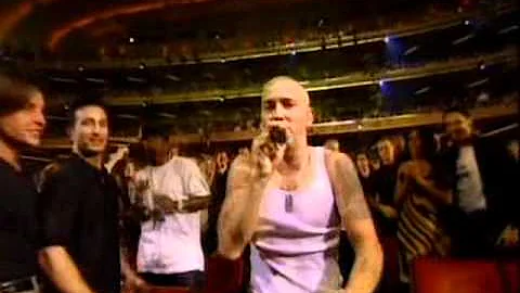 2000 - Eminem - The Real Slim Shady & The Way I Am [Live @ MTV Music Awards 2000]