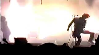 Nine Inch Nails - Terrible Lie (Paris, France) (1999)