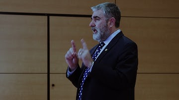 PLAGIARISM IN THE AGE OF AI | Javier Clavere | TEDxUIW