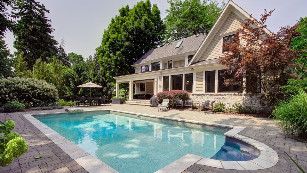 Welcome to 461 Copeland Crt. in South East Oakville, steps from top-ranked public & private schools!