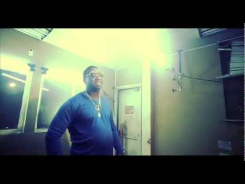 Gucci Mane - Nothing On Ya ft. Wiz Khalifa (Official Video)