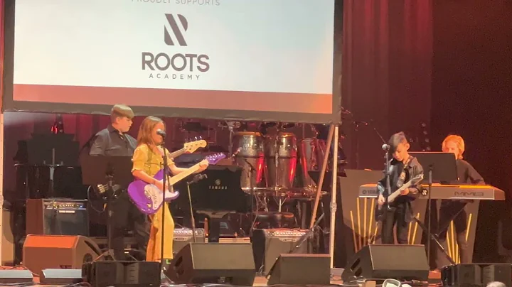 Neon Covers Dreams by Fleetwood Mac at the Ryman A...