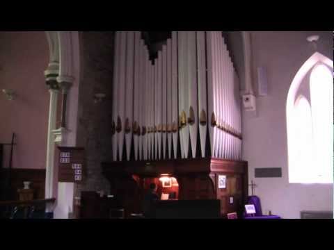 Chris Lawton at the organ of Edgworth Methodist Church, Bolton: Stay, Master stay