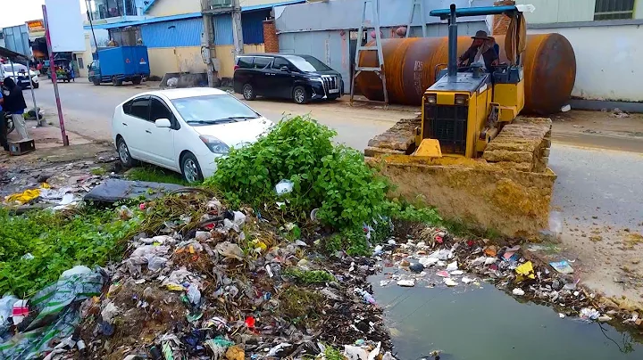 Start New Step By KOMATSU D31 Dozer Pushing Garbage To Fill Land Delete Pond with dump truck