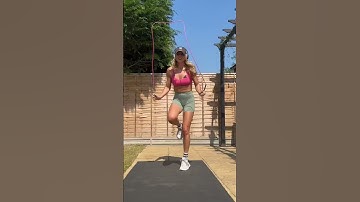 Keeping it simple 🤥 mic’d up BTS 🎤 #jumprope #skipping #footwork #bts #behindthescenes #micdup