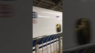 Speed of Shinkansen (Bullet train) Watch until it passes, You’ll not blink #shorts