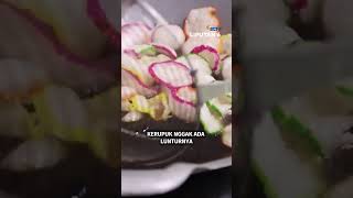Di Balik Kerupuk yang Renyah, Ternyata Ada yang Dibuat dengan Bahan-bahan Berbahaya!