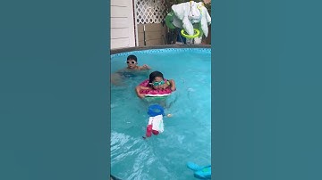 Các em tự tập bơi tại nhà #familyvlog #swimming #swimmingpool #kidsvideo #kidsfun #kidsplaying #fun