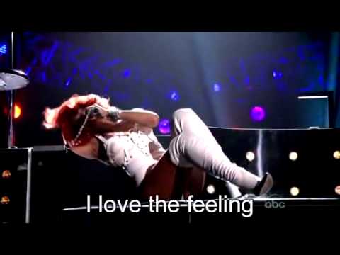 Rihanna Ft Britney Spears - Sm Lyrics Billboard Music Awards 2011