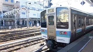 篠ノ井線211系普通松本行（折り返し回送）を撮った。松本駅