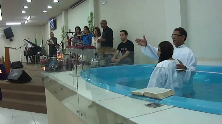 M4H09279.MP4  Batismo de Hugo e Joyce -PIB de Poços de Caldas