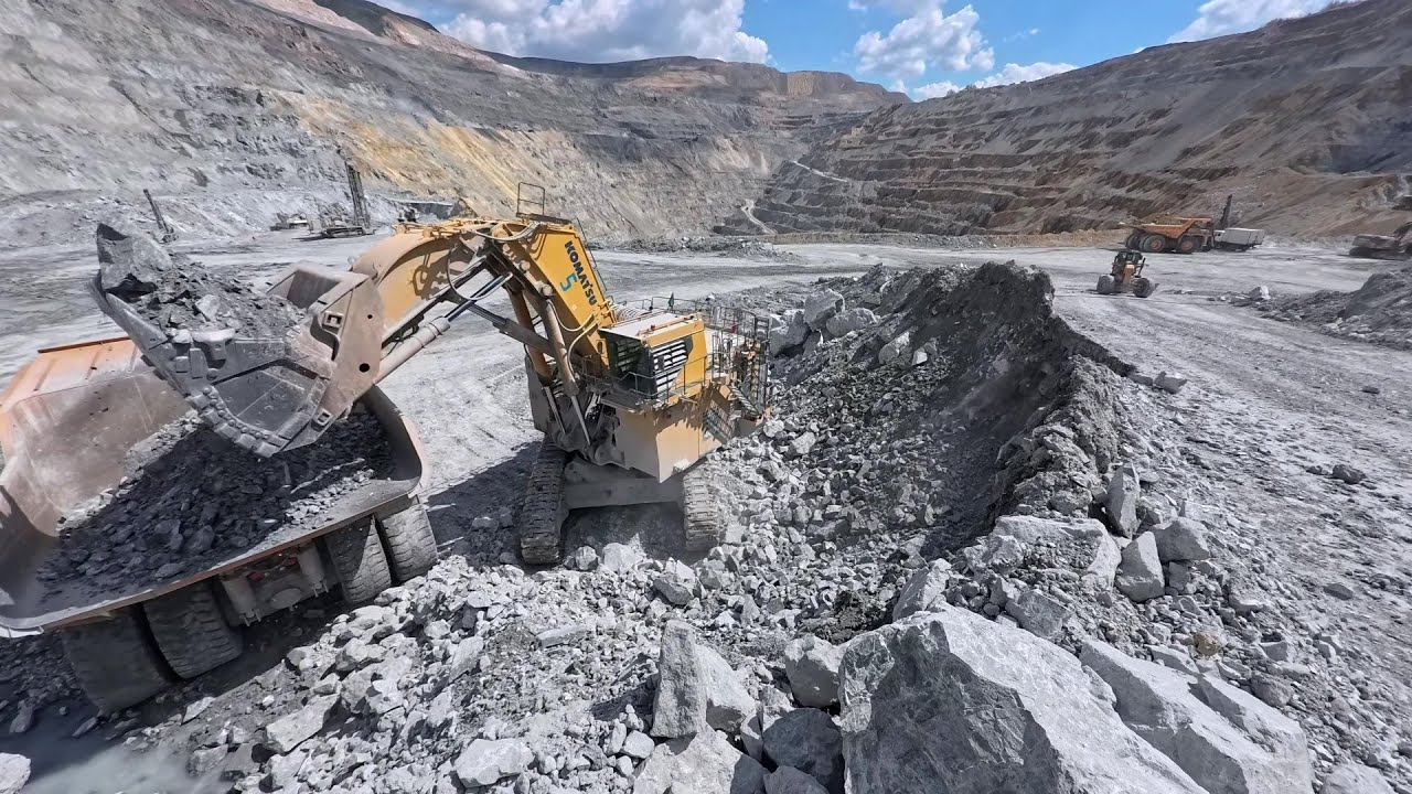 Incredible Komatsu PC4000 Excavators in Action Loading Haul Trucks