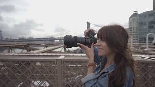 Footage of a Women Taking Pictures Free B-Roll No Copyright