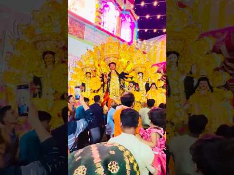 “Visarjan Maa Chali 🙏💔#viral #durgamaa #shortfeed #emotional