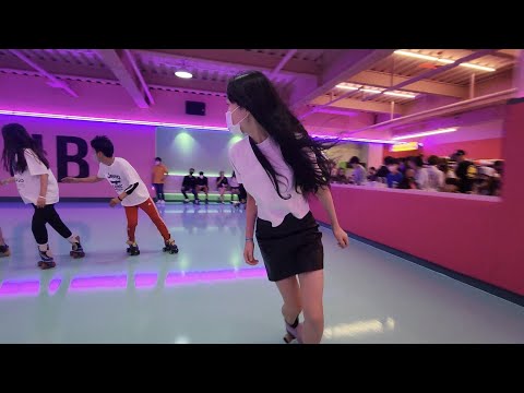 헐 롤러타다 바퀴가 빠졌네요 롤러장 롤러스케이트 운동 Rollerskating 추억 삼성갤럭시 다이어트 몸짱 Diet 가을 Shorts