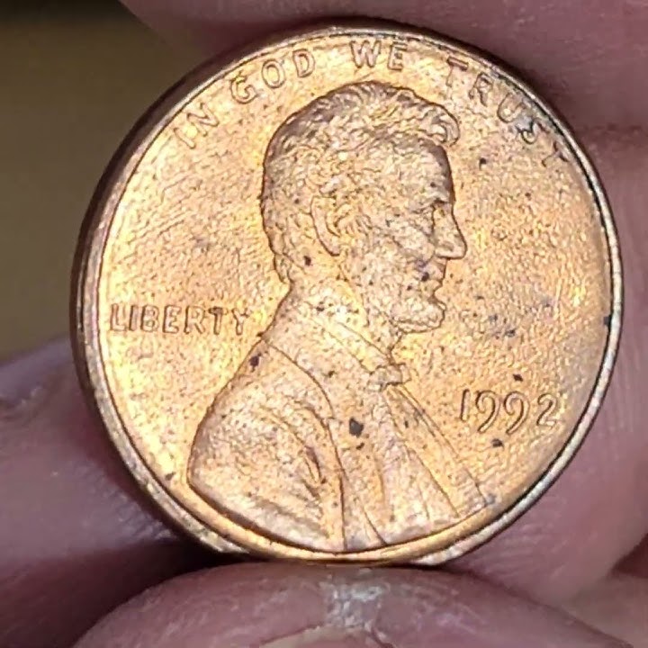 ✝️ THIS 1992 ZINC CENT HAS A CLAD ERROR = 518