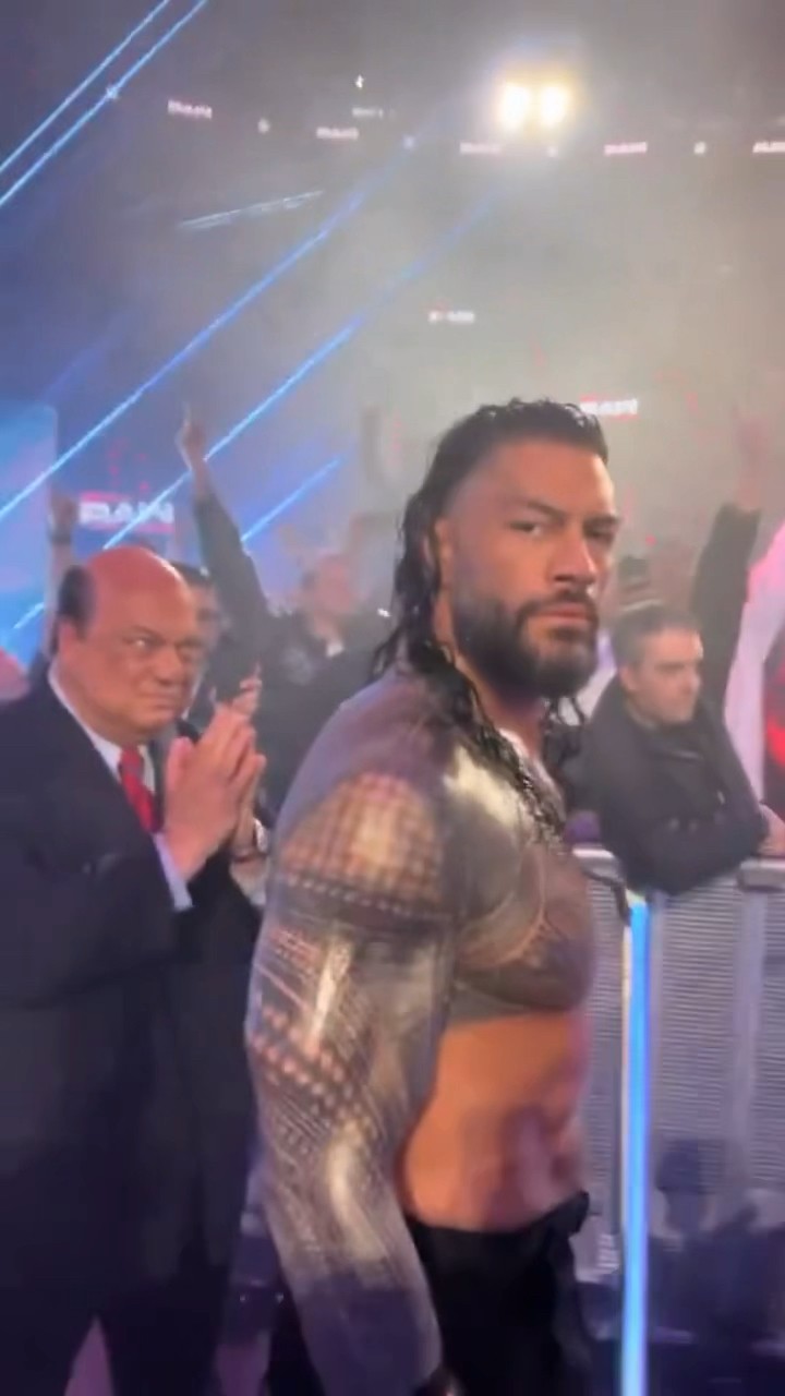 Girl Folds When Roman Looks At Her ? #wwe