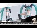 HATSUNE MIKU VARIANT PLAY ARTS KAI