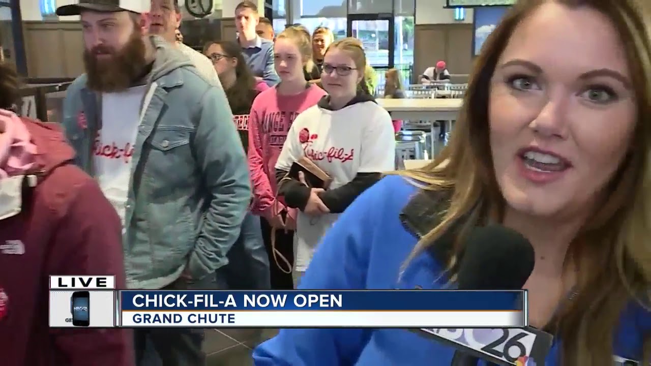 ChickFilA grand opening in Grand Chute YouTube