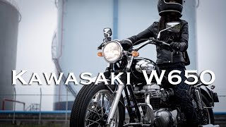 KAWASAKI W650 / Motorcycle Girl