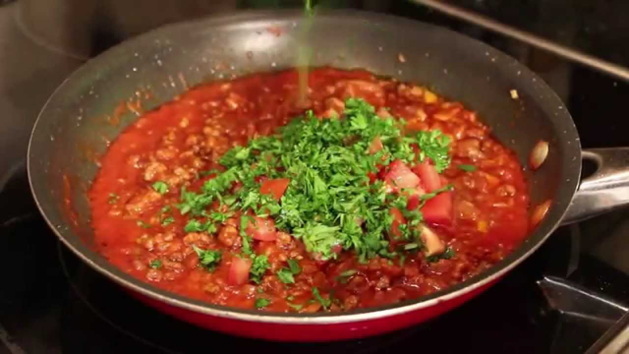 Easy and Delicious Meat Sauce YouTube