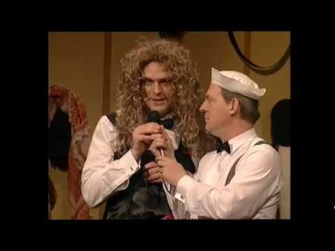 Hatten Rundt - Vil du se min smukke navle? (Tatovør sketch) - YouTube