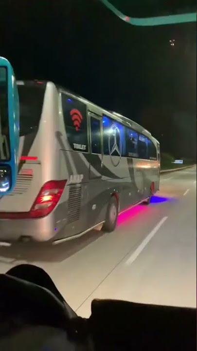 story' wa bus malam
