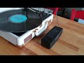 Tournedisque valise lvc style vintage avec enceinte bose soundlink mini ii en action