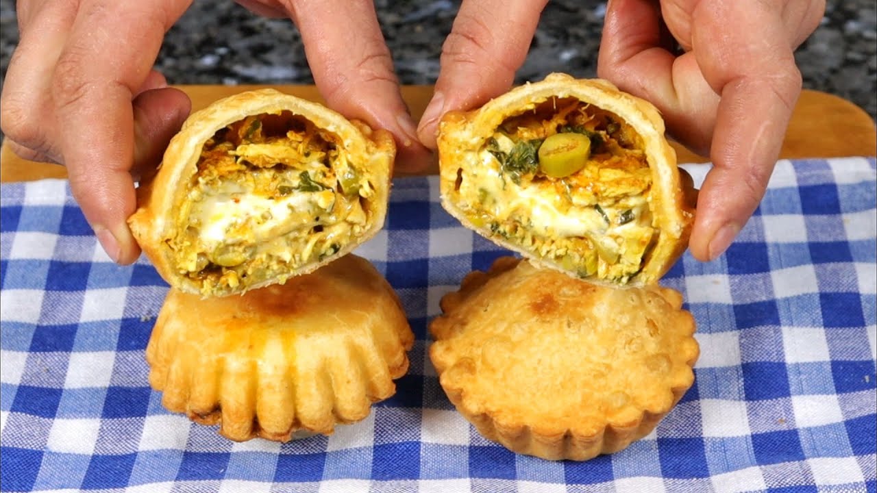 مملحات بعجينة منبلة ومقرمشة والحشو يقطر بالبنة خبي الوصفة لشهر رمضان