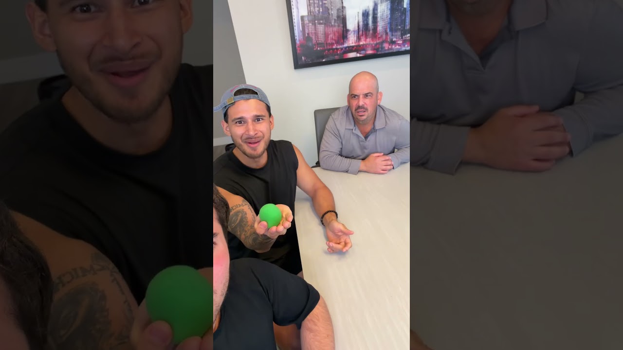What happens at the end 😳😳😳😳 #youtubeshorts #magic #viral #funny #comedy #viralvideo