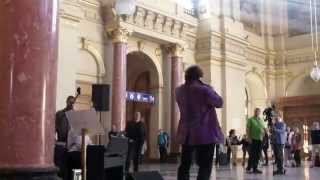 Operaház - Opera flashmob a Keleti pályaudvaron