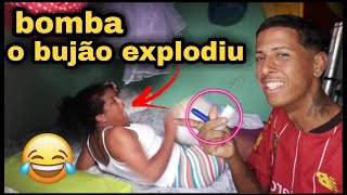 Trollei minha mãe olha a reação dela ela pensou que o bujão explodiu