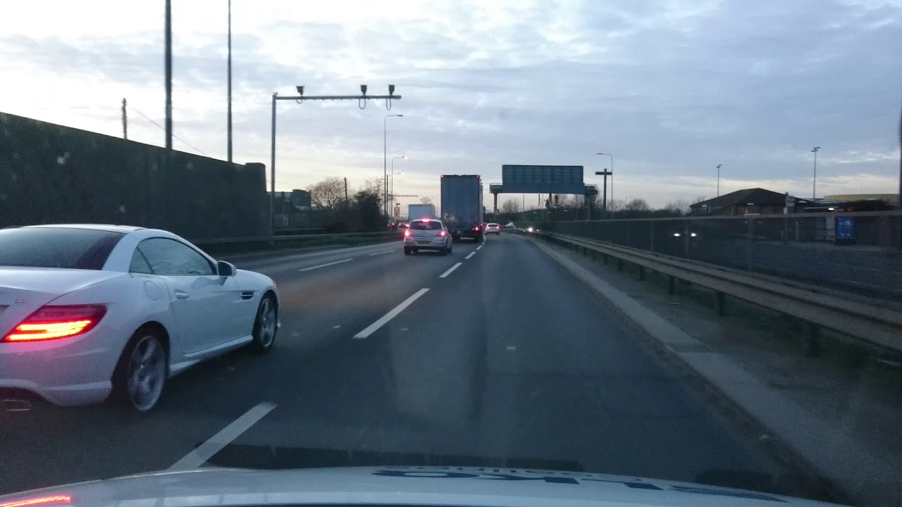 Stanford-Le-Hope A13 to Stratford E15 via Canning Town (E1 Taxis & DHL) 290120