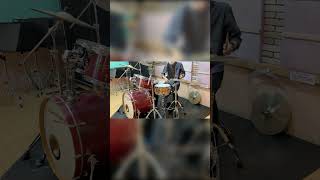 R8 08 02 2 1785615119 0780458