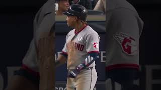 Information Yankees fan sues for $10 million after bat thrown into stands clobbers her in the head #shorts News
