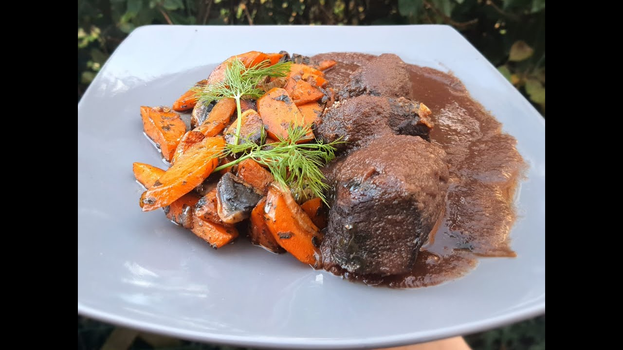 Civet de Cerf avec Sauce au